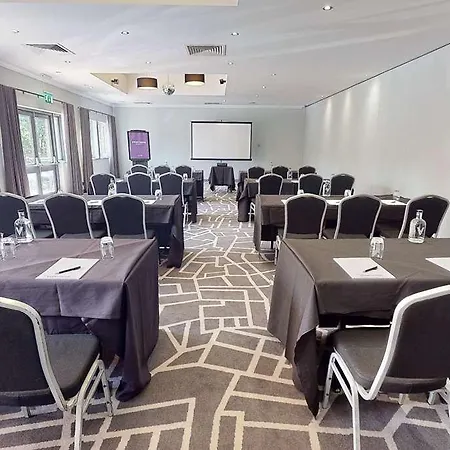 Village Hotel Cardiff 